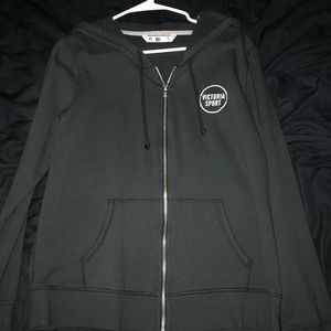 A Victoria sport sweatshirt